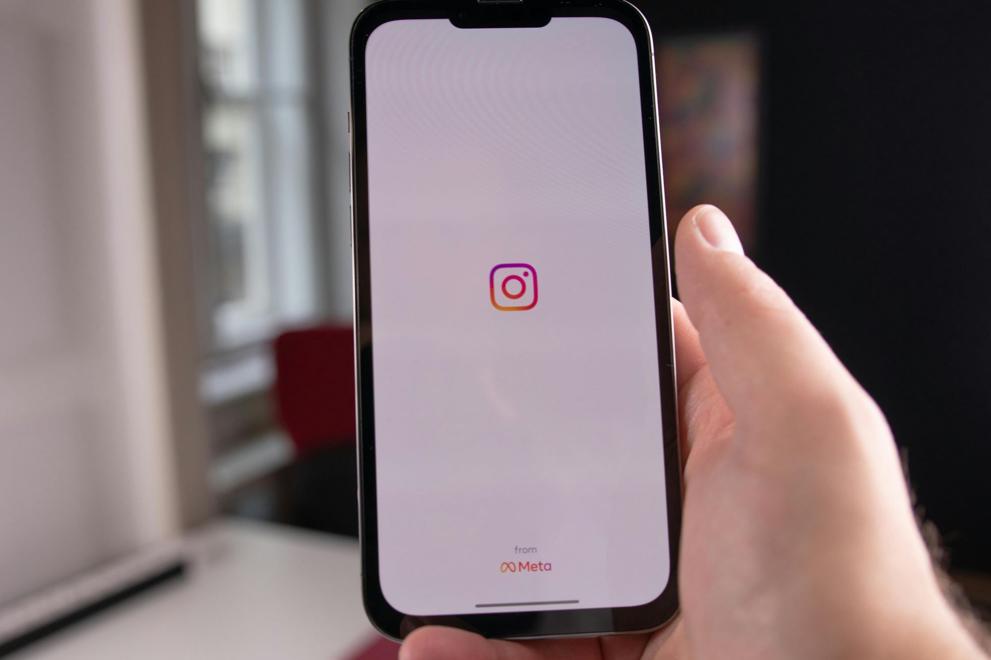 Instagram story viewer